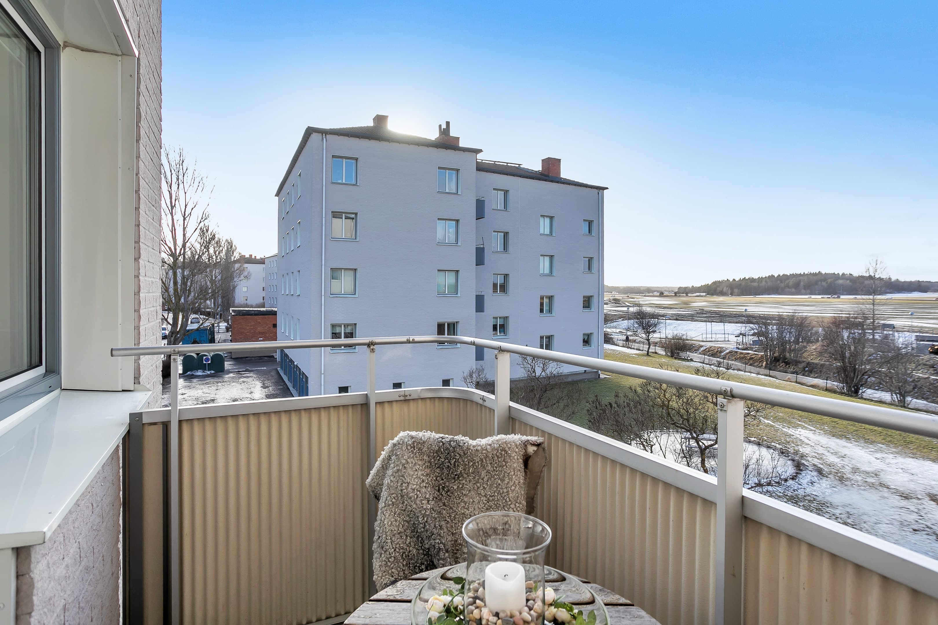 Tiundagatan 63