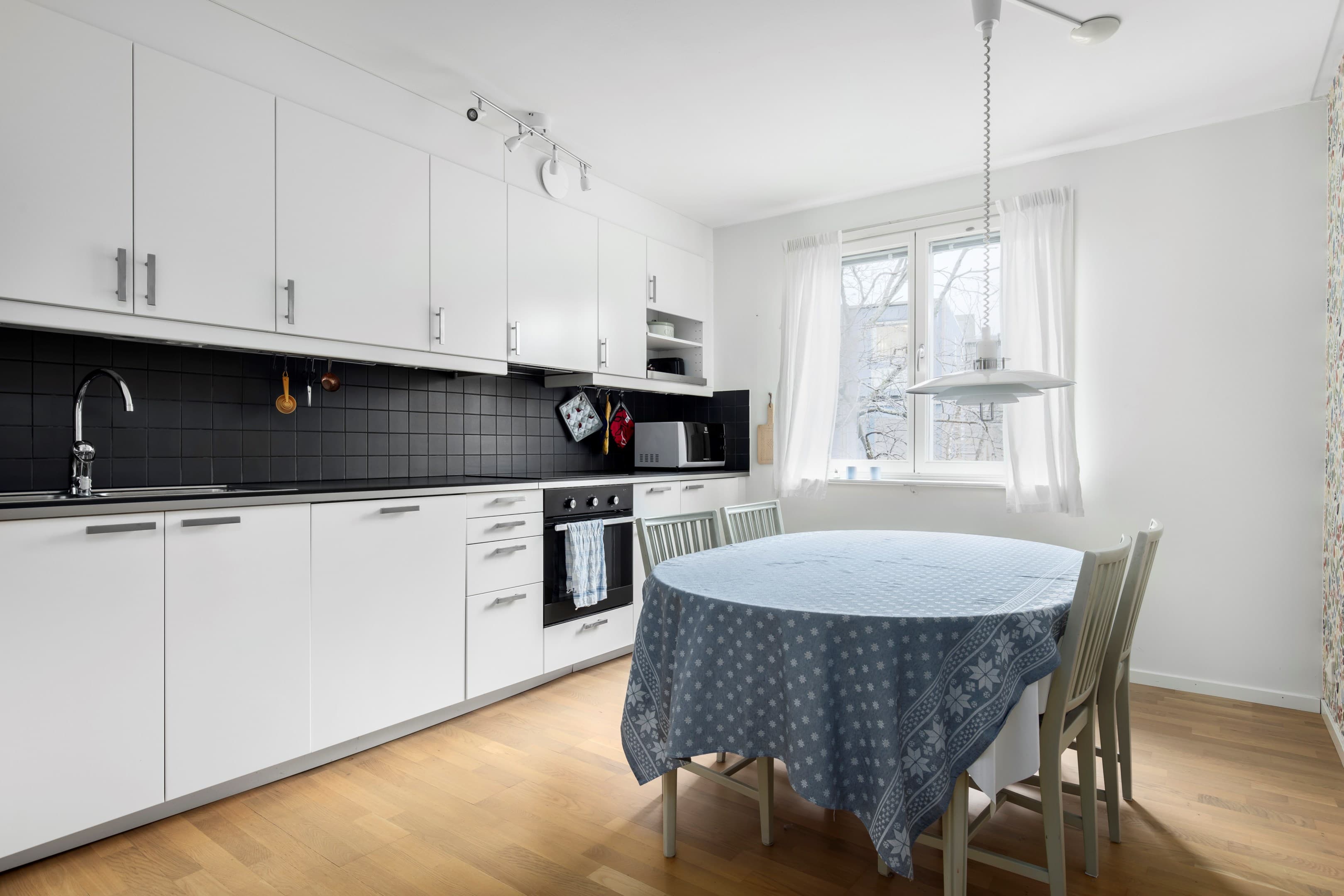 Edinsvägen 11