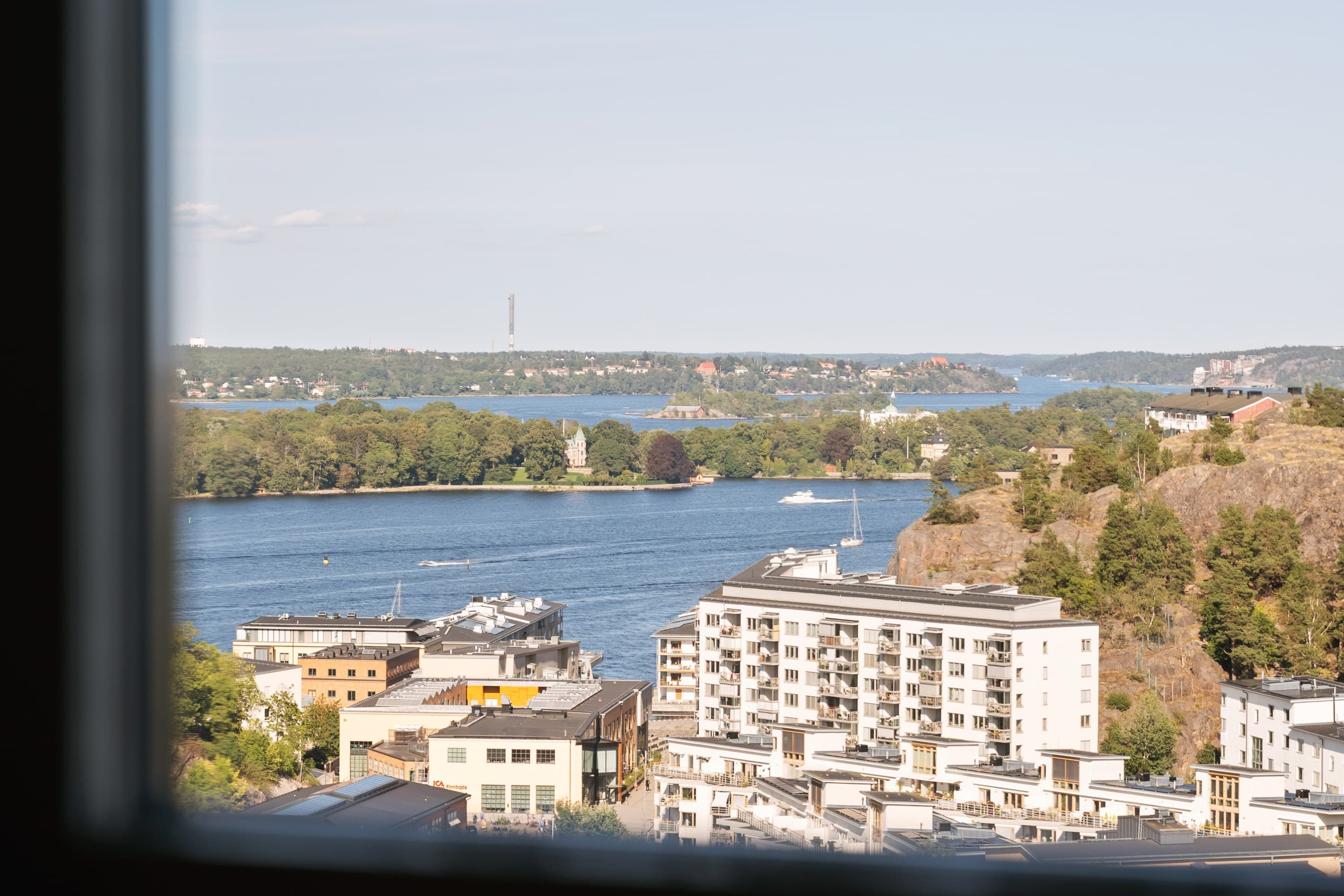 Henriksdalsringen 7