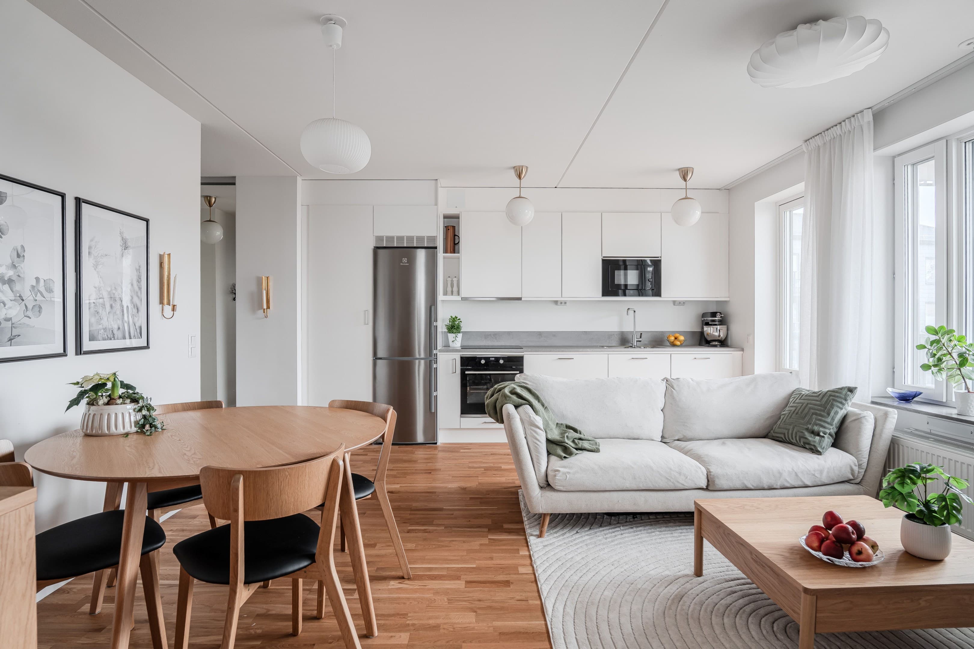 Gränby bilgata 28