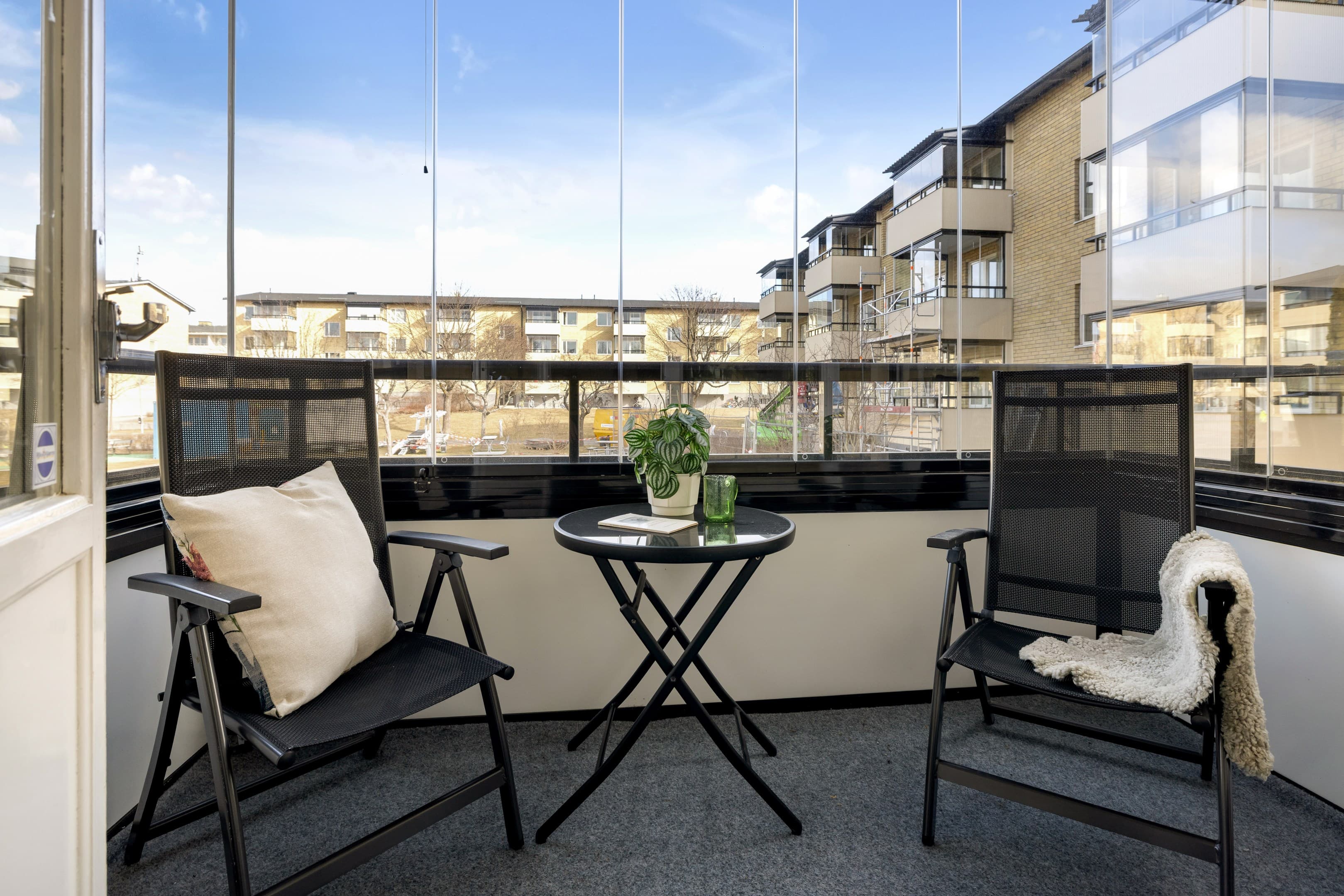 Regngatan 1