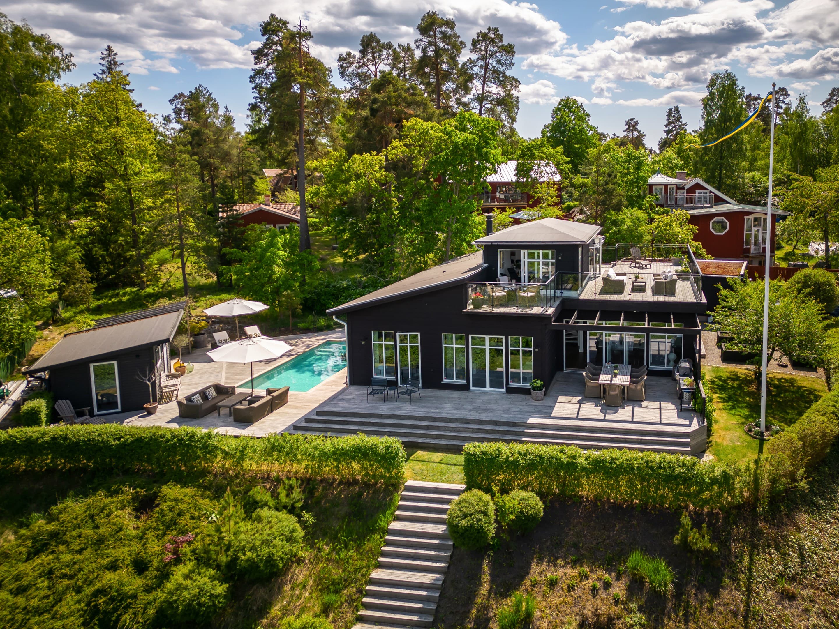 Höggarnsvägen 6