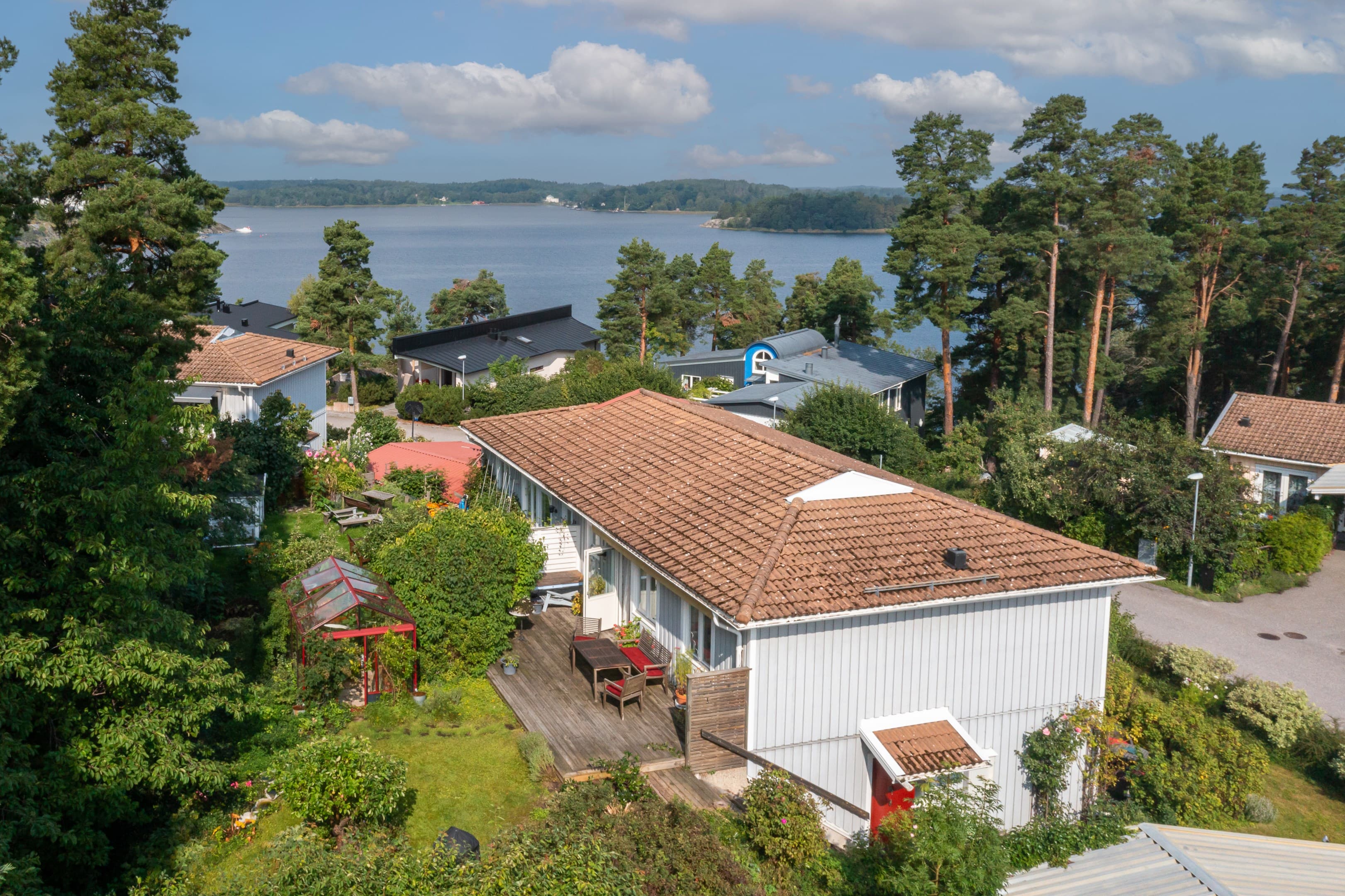 Bruncronas väg 13