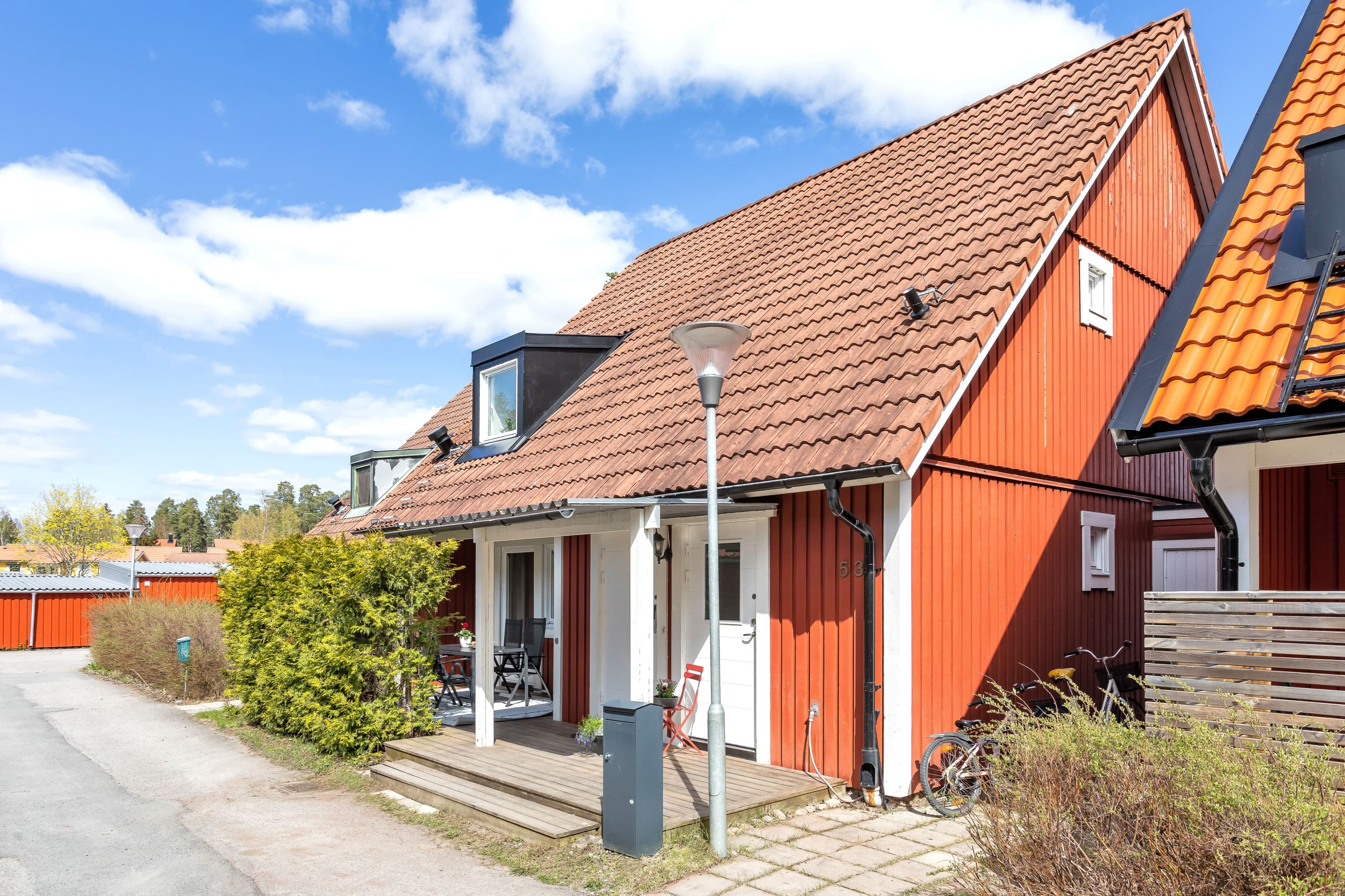 Åskmolnsvägen 53