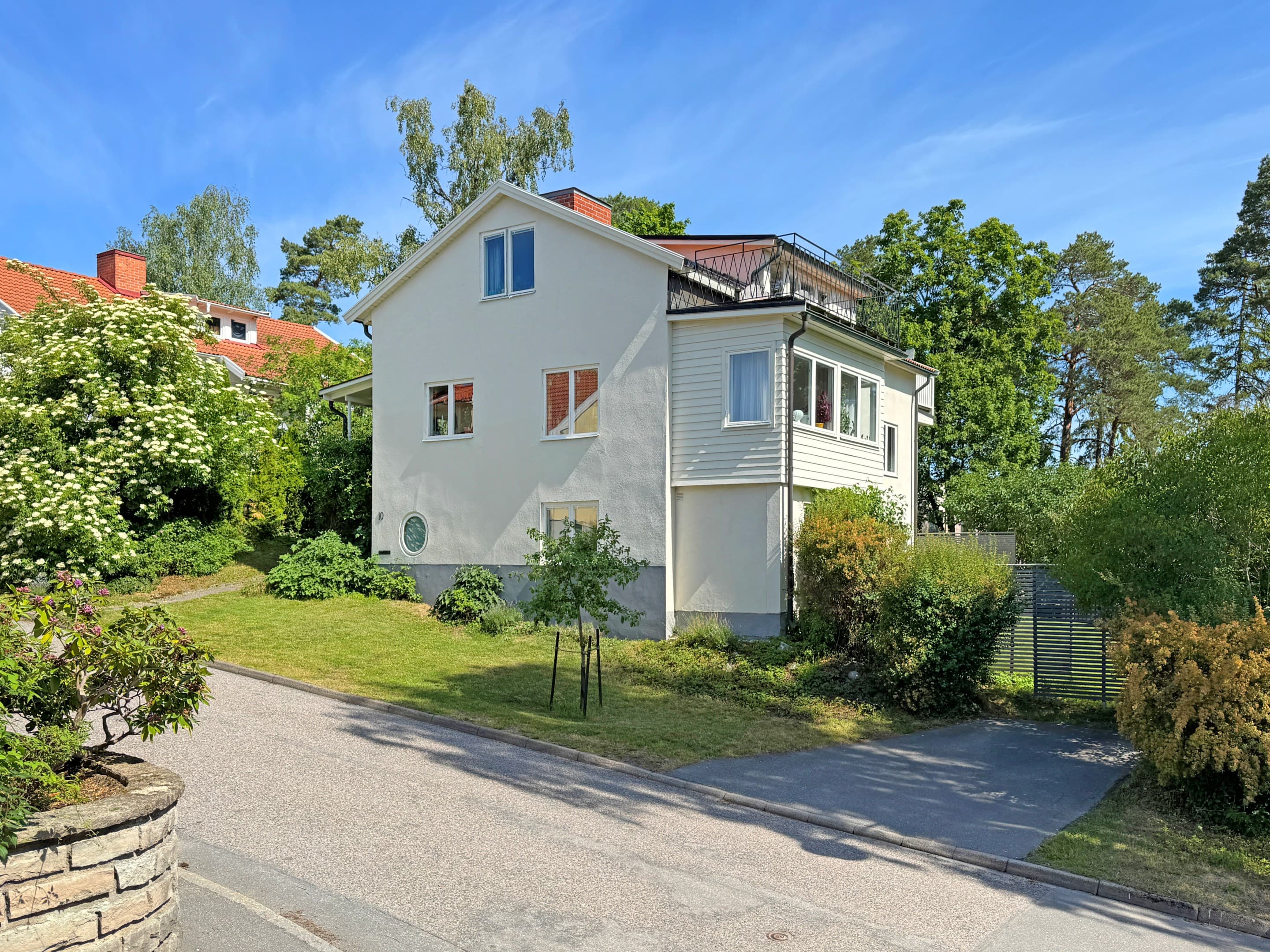 Tennisvägen 10
