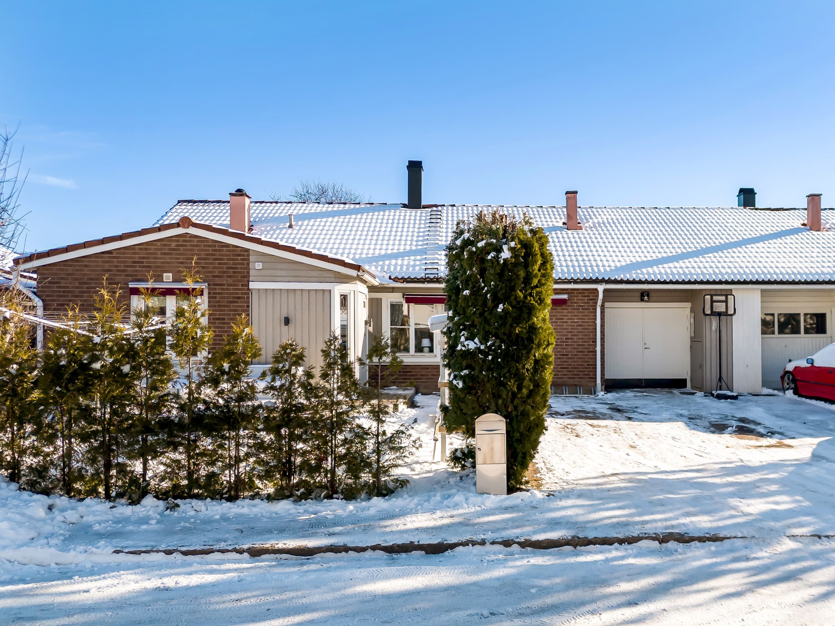 Myrgångsvägen 9