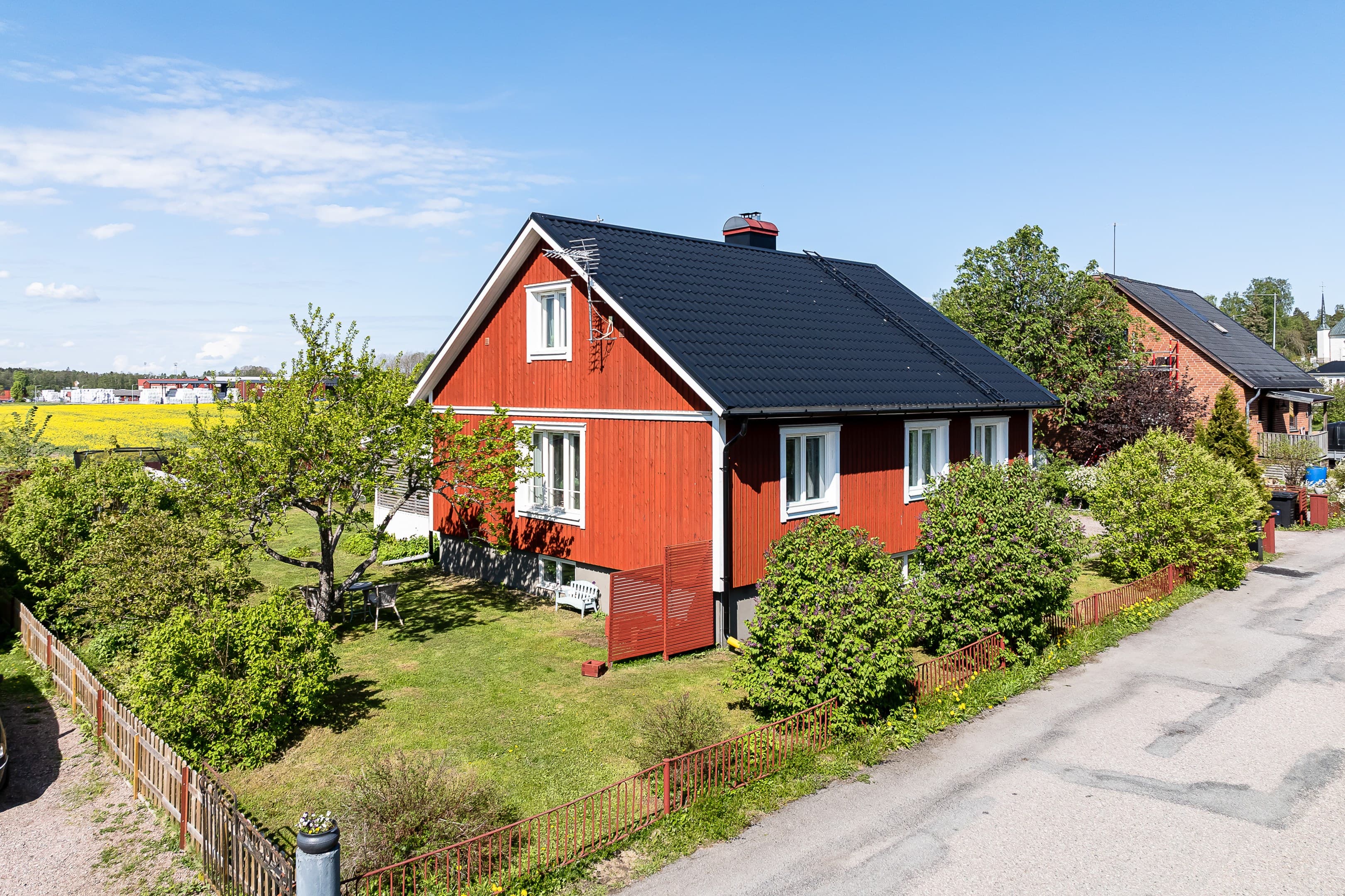 Kadriljvägen 8
