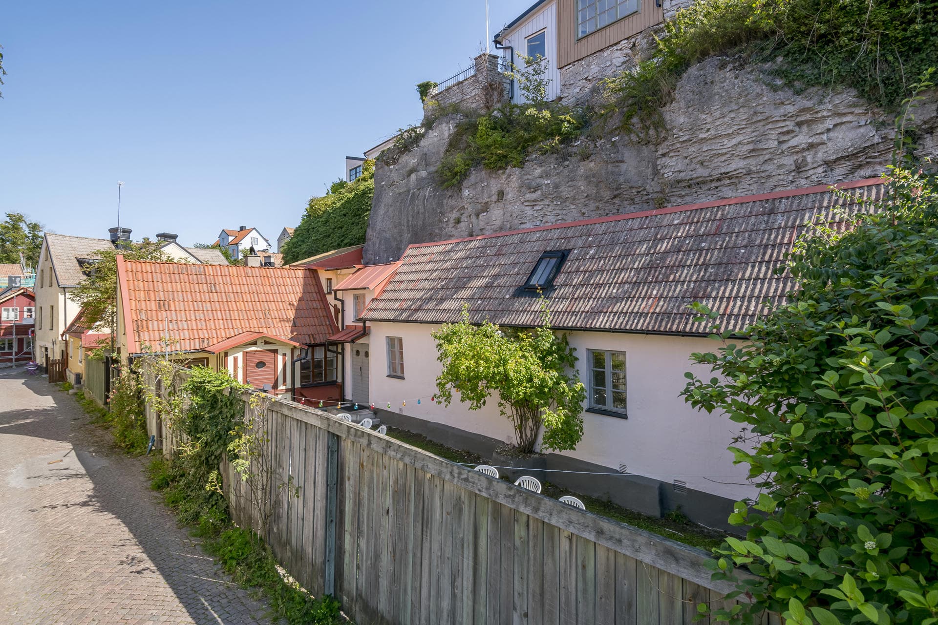 Ryska gränd 8