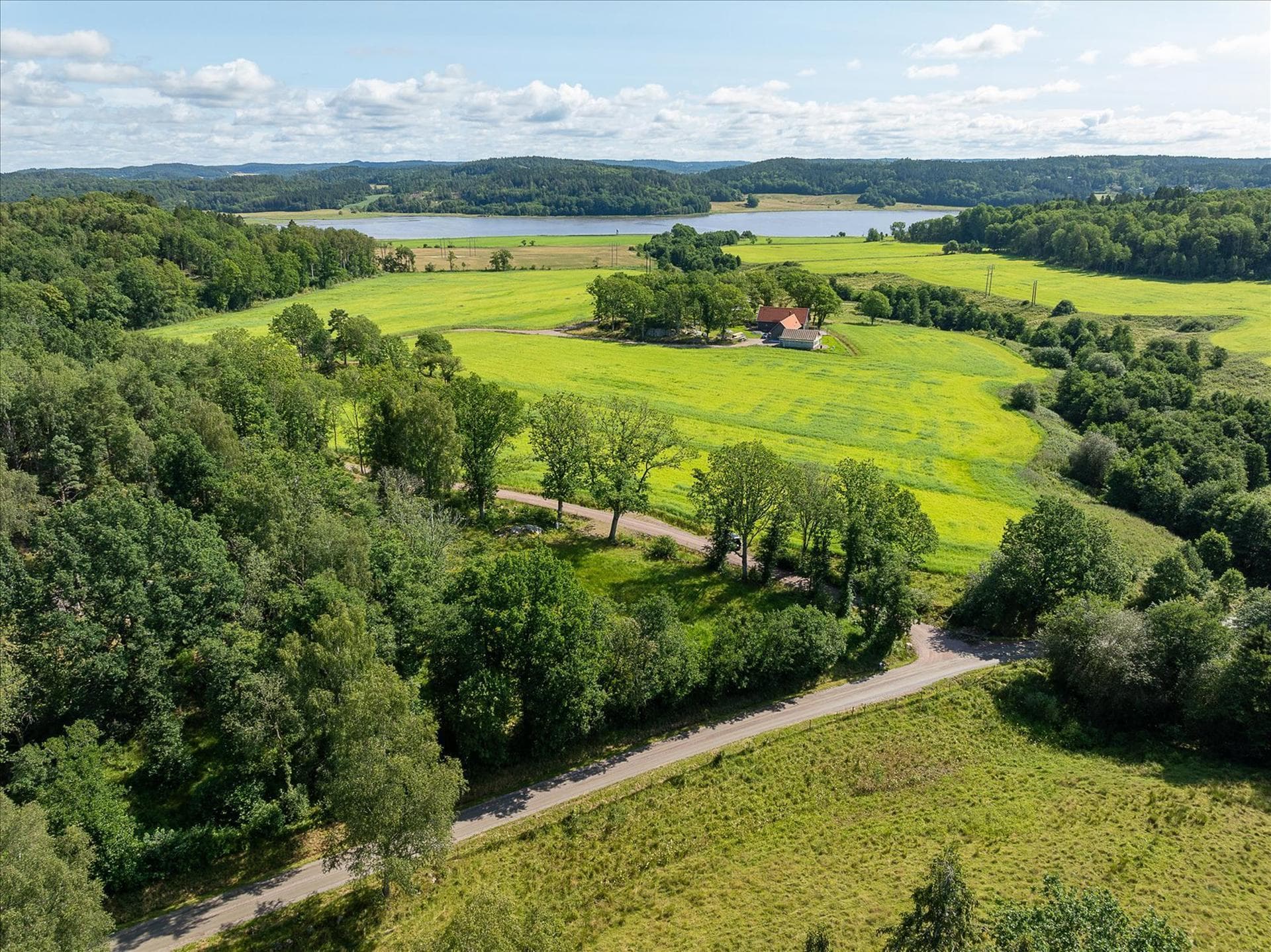 Åker 120