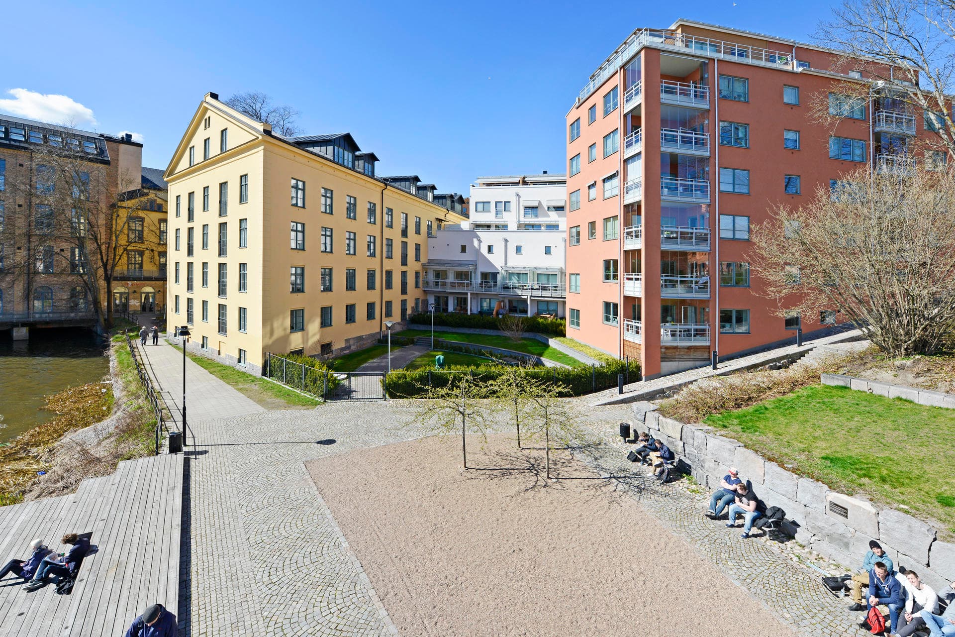 Dragsgatan 1