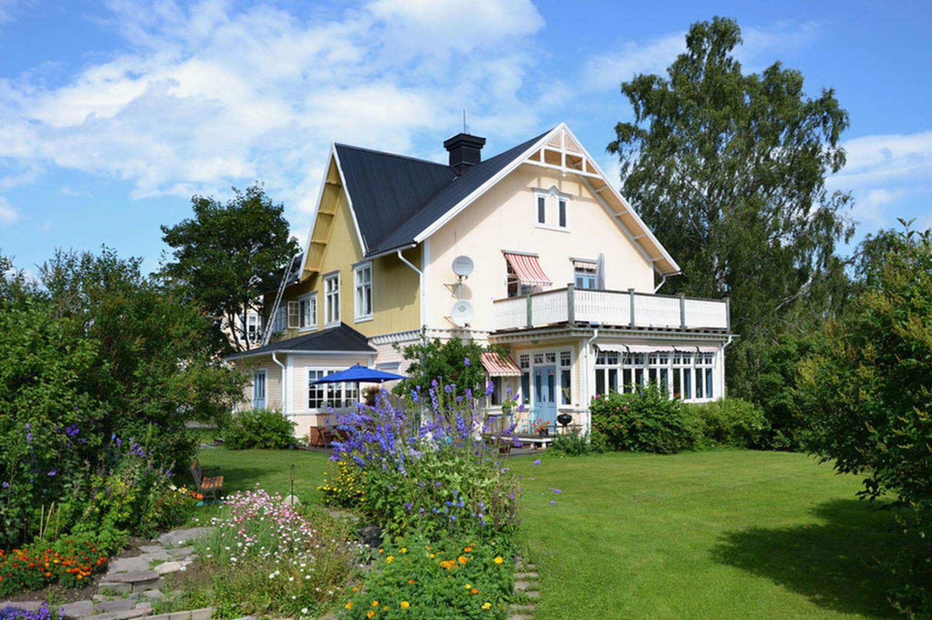Å 100A