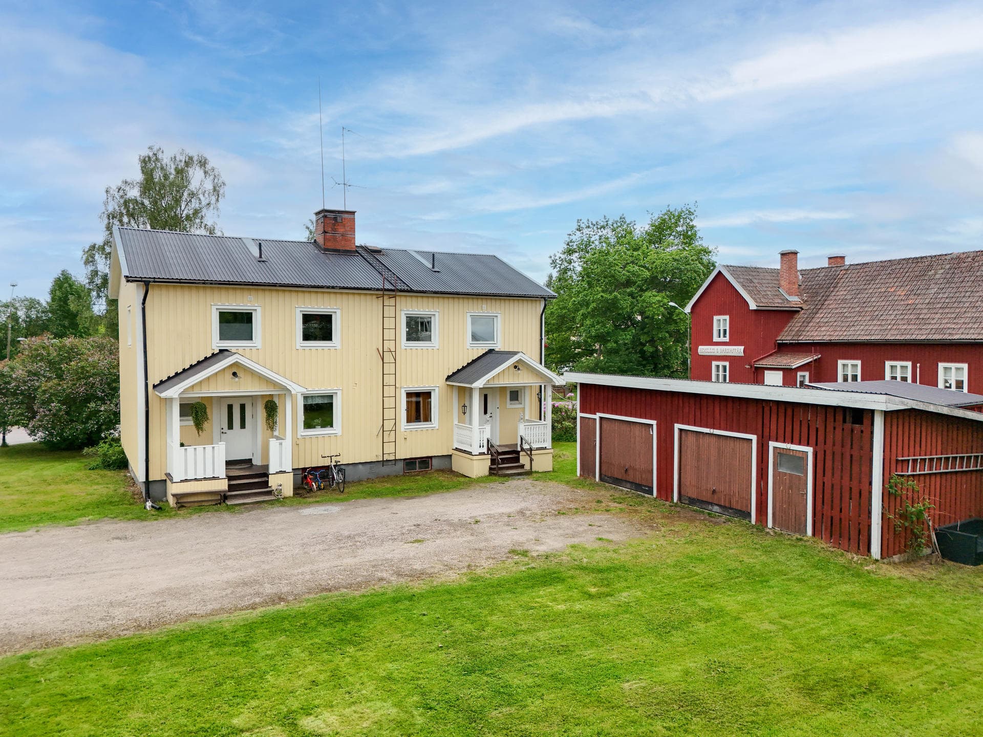 Hovvägen 1 A-B