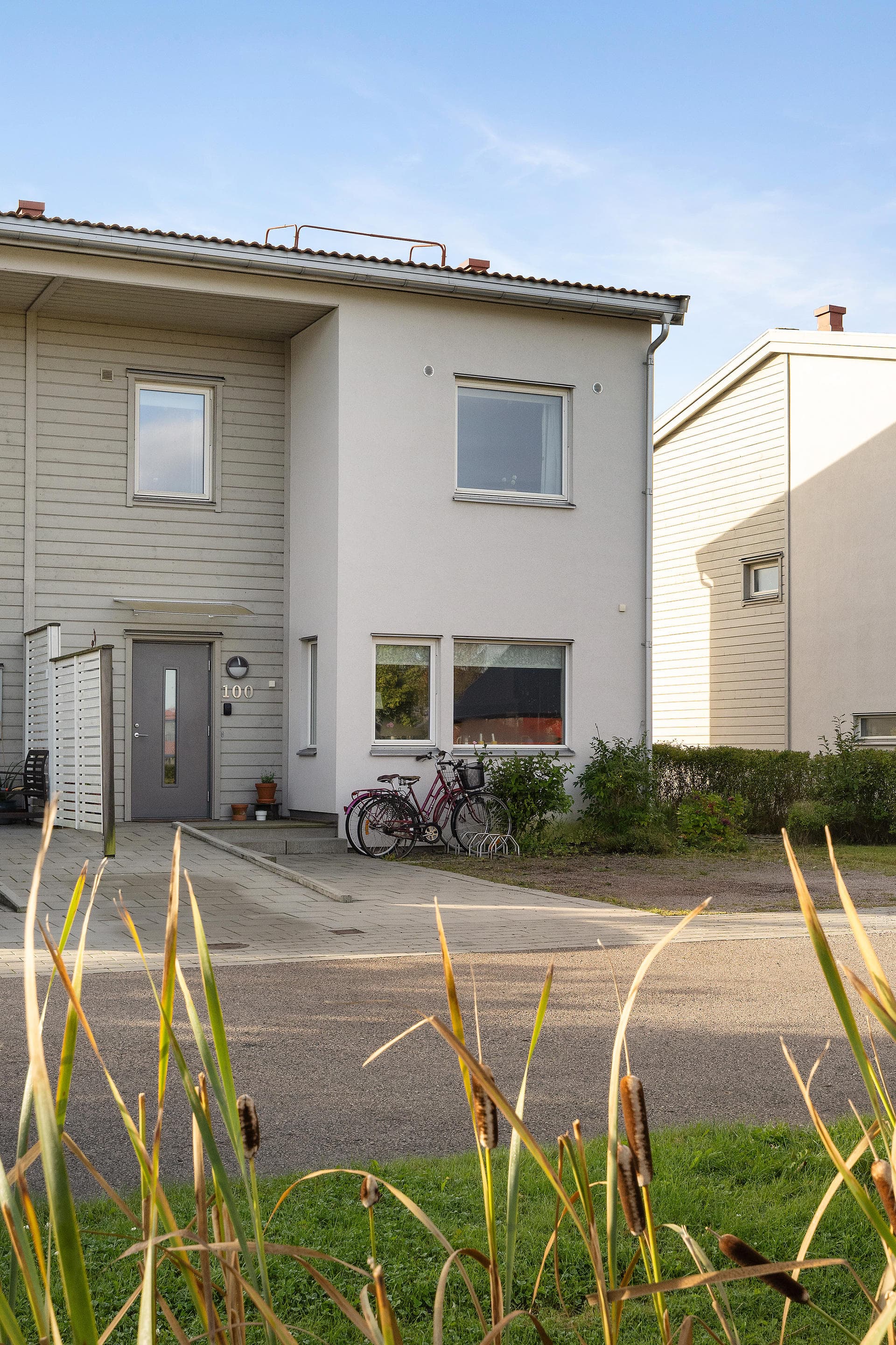 Hyllebärsvägen 100