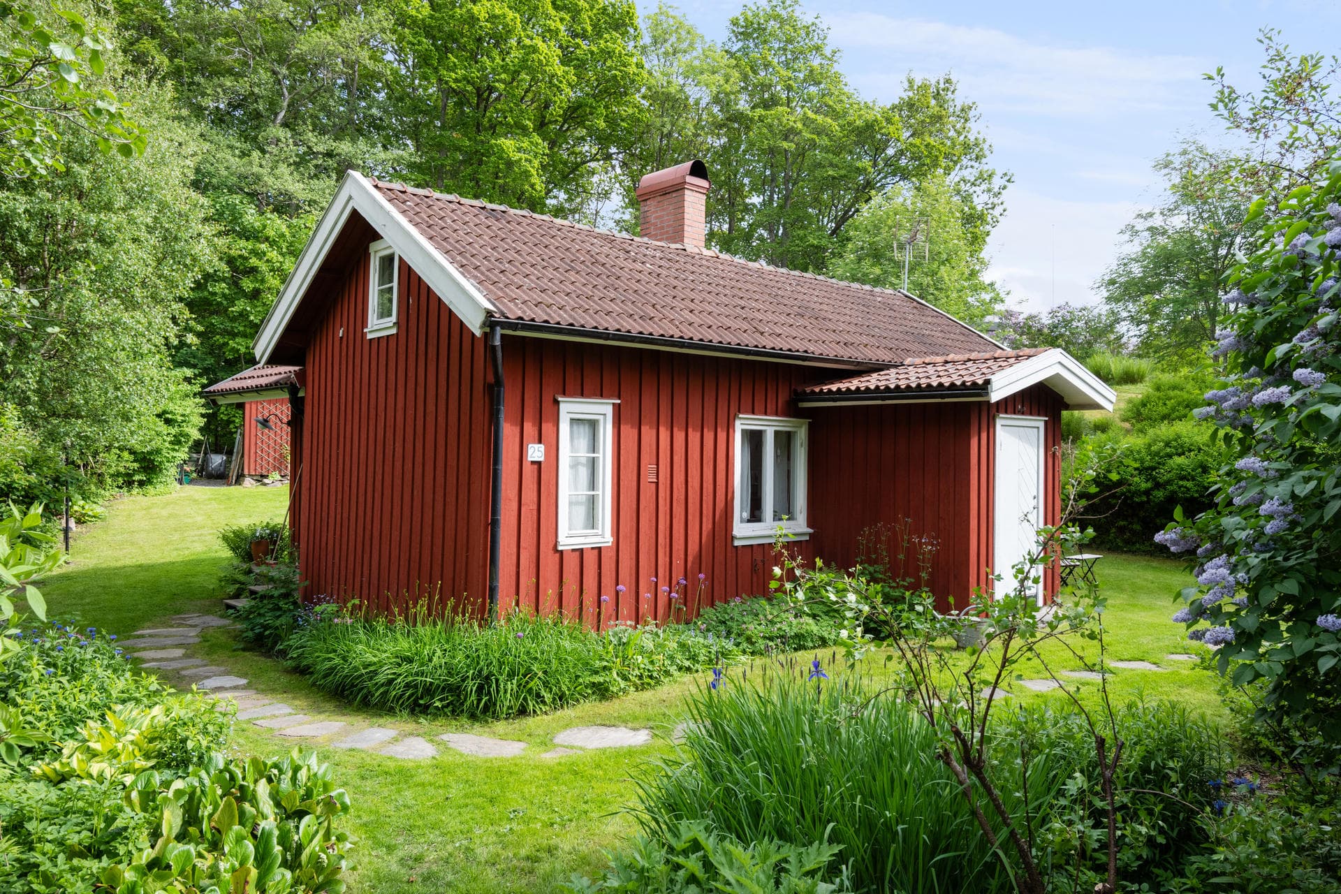 Hälle Lider 25
