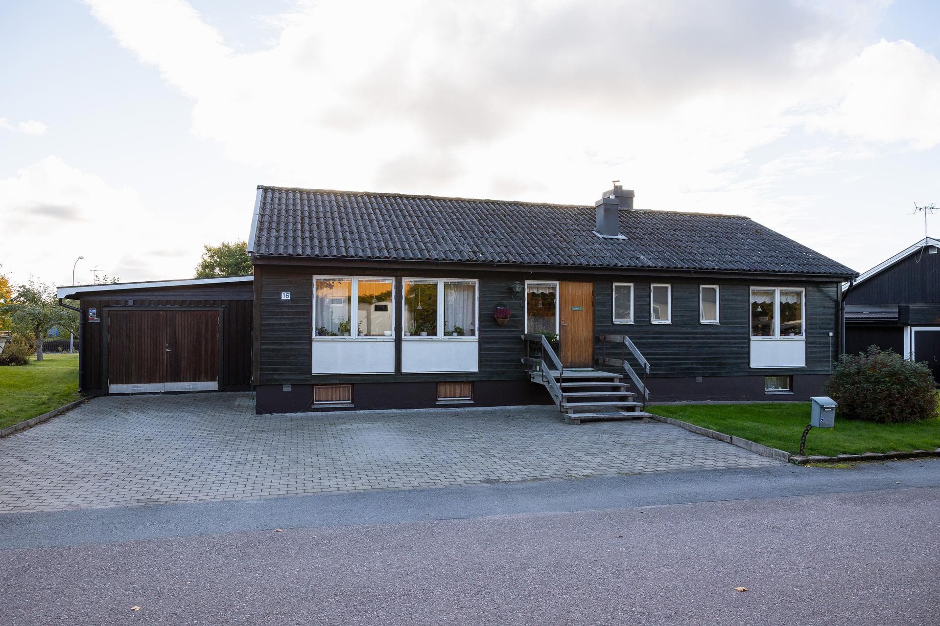 Majvägen 16