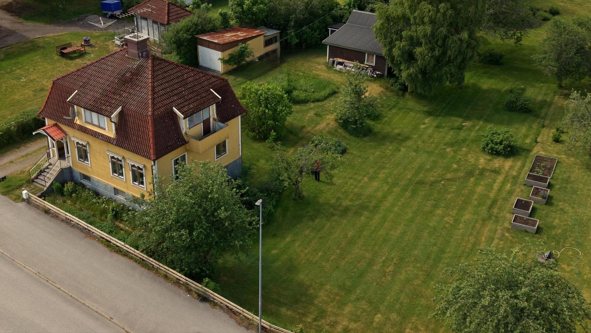 Kexagatan 12