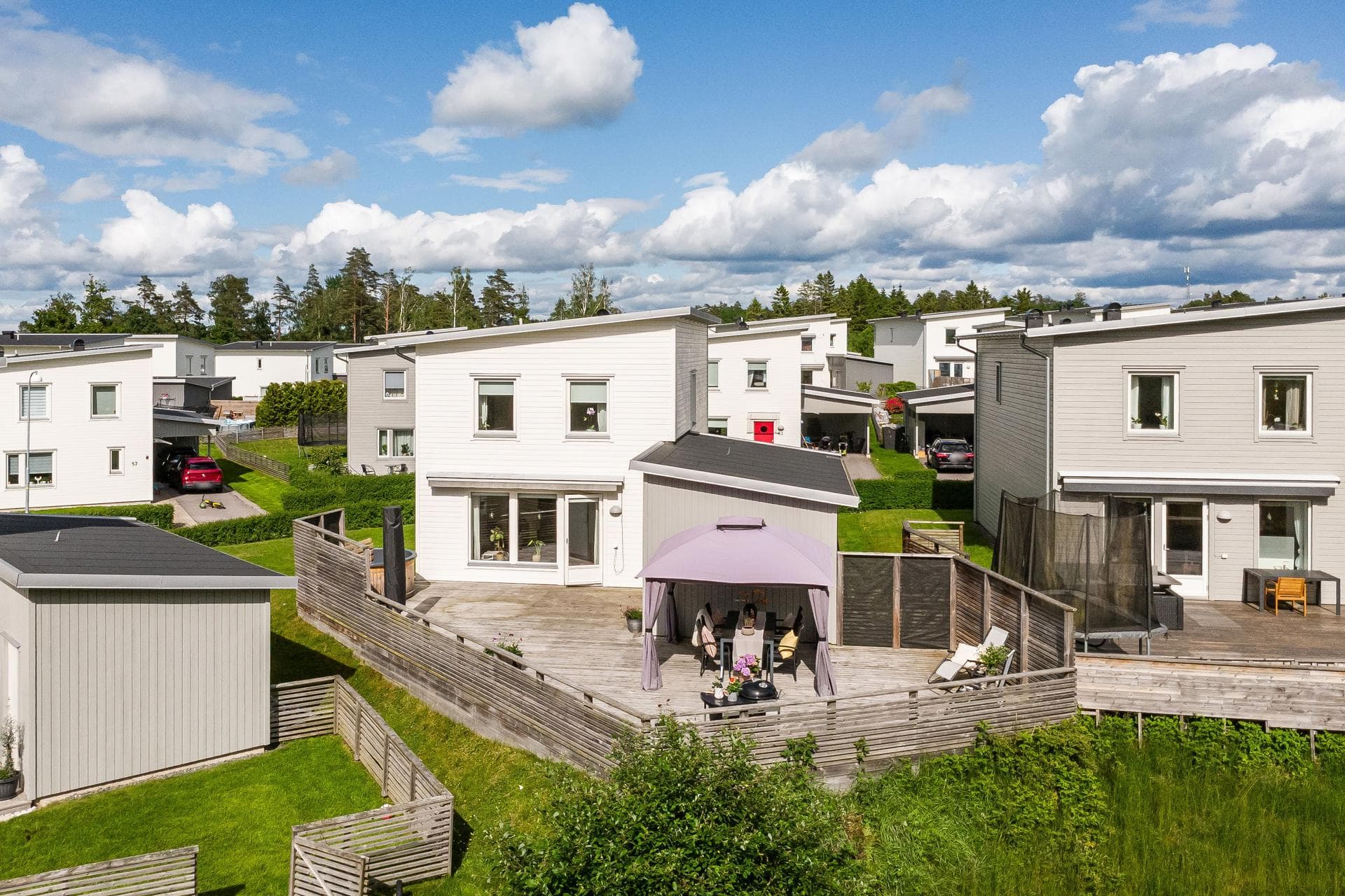 Bäckahästens väg 9