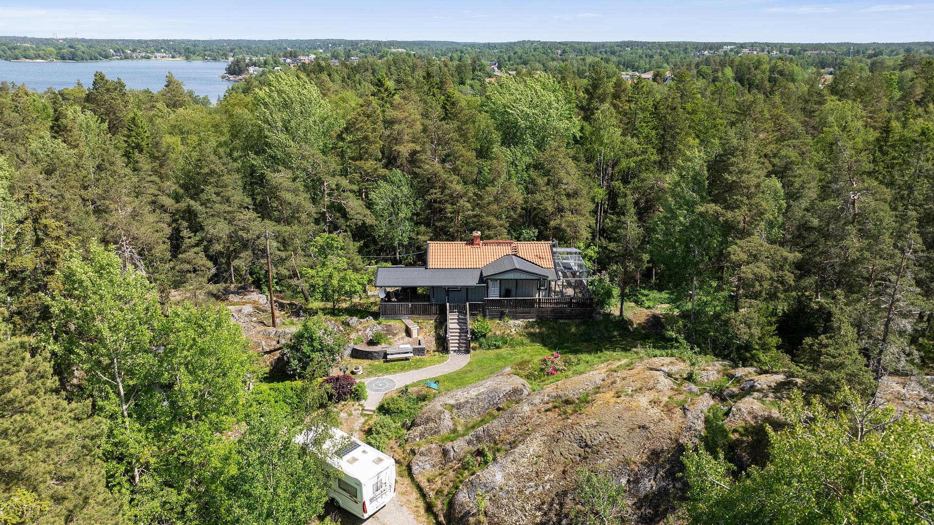 Atletvägen 16