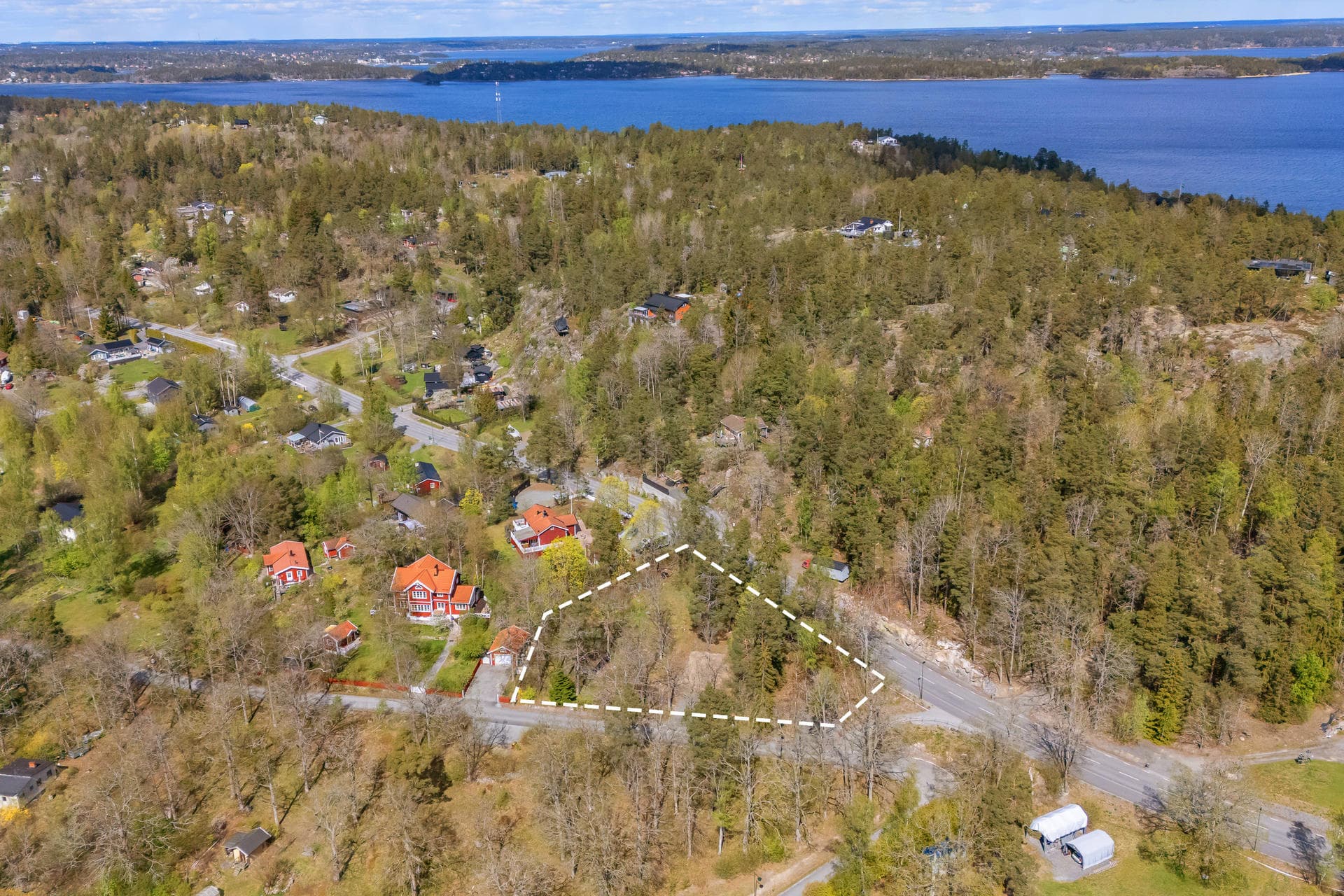 Lövsångarvägen 2