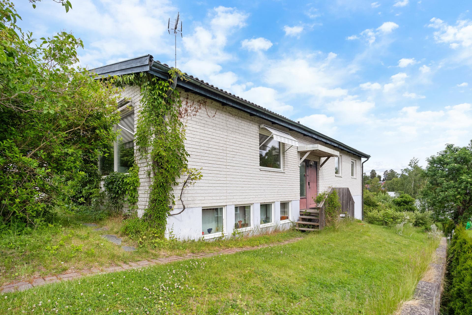 Backvägen 16