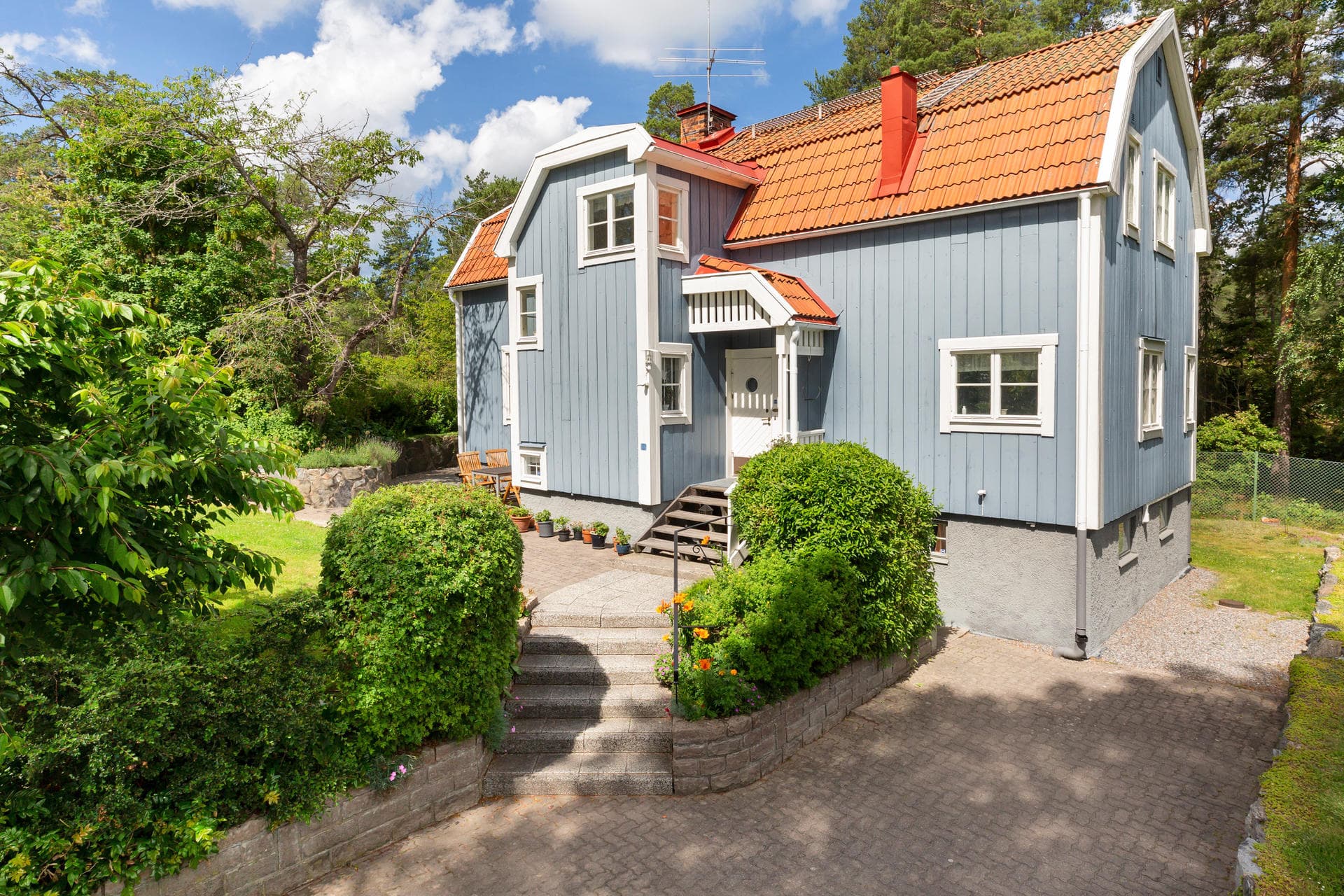 Tvärstigen 6