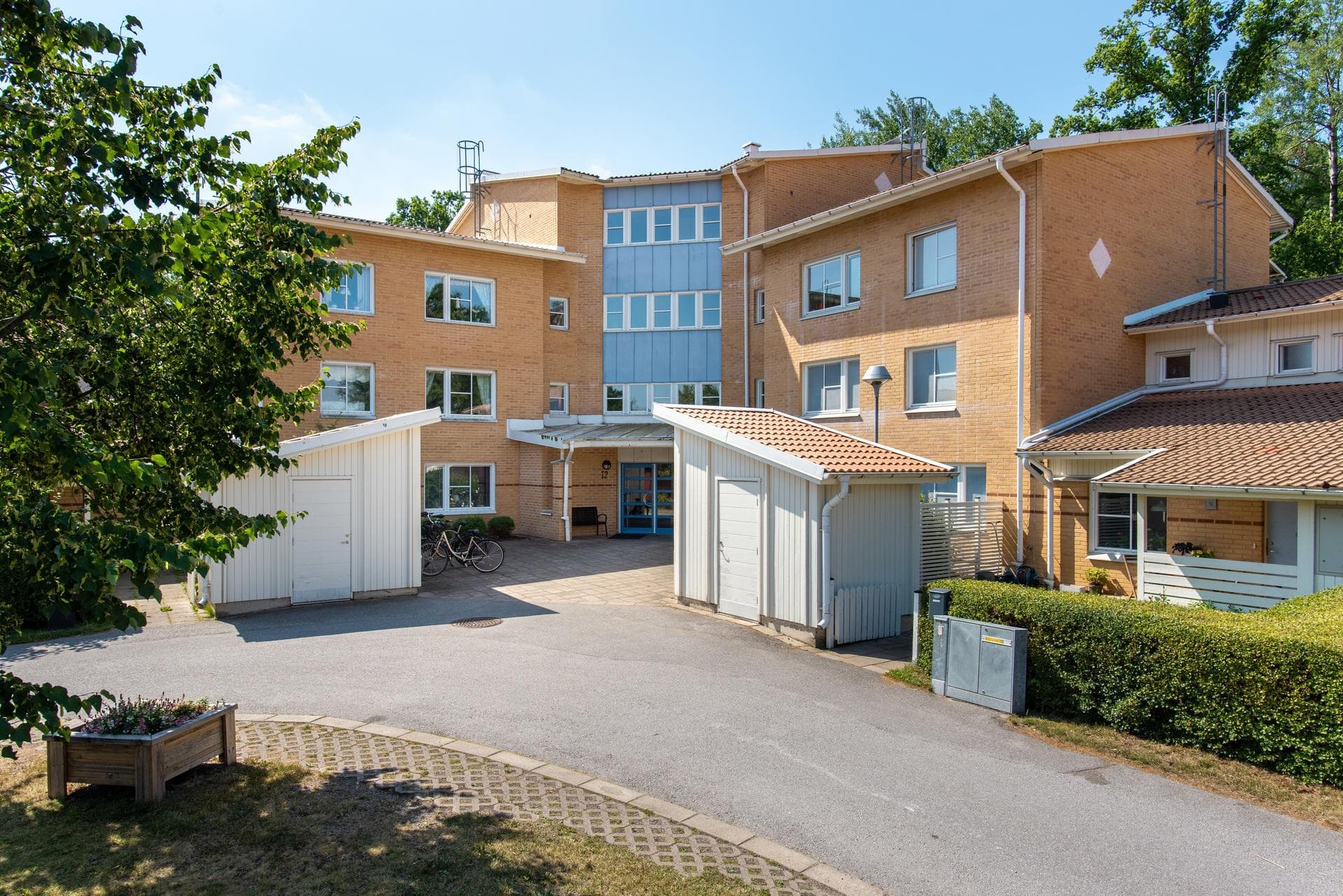 Aftongatan 12