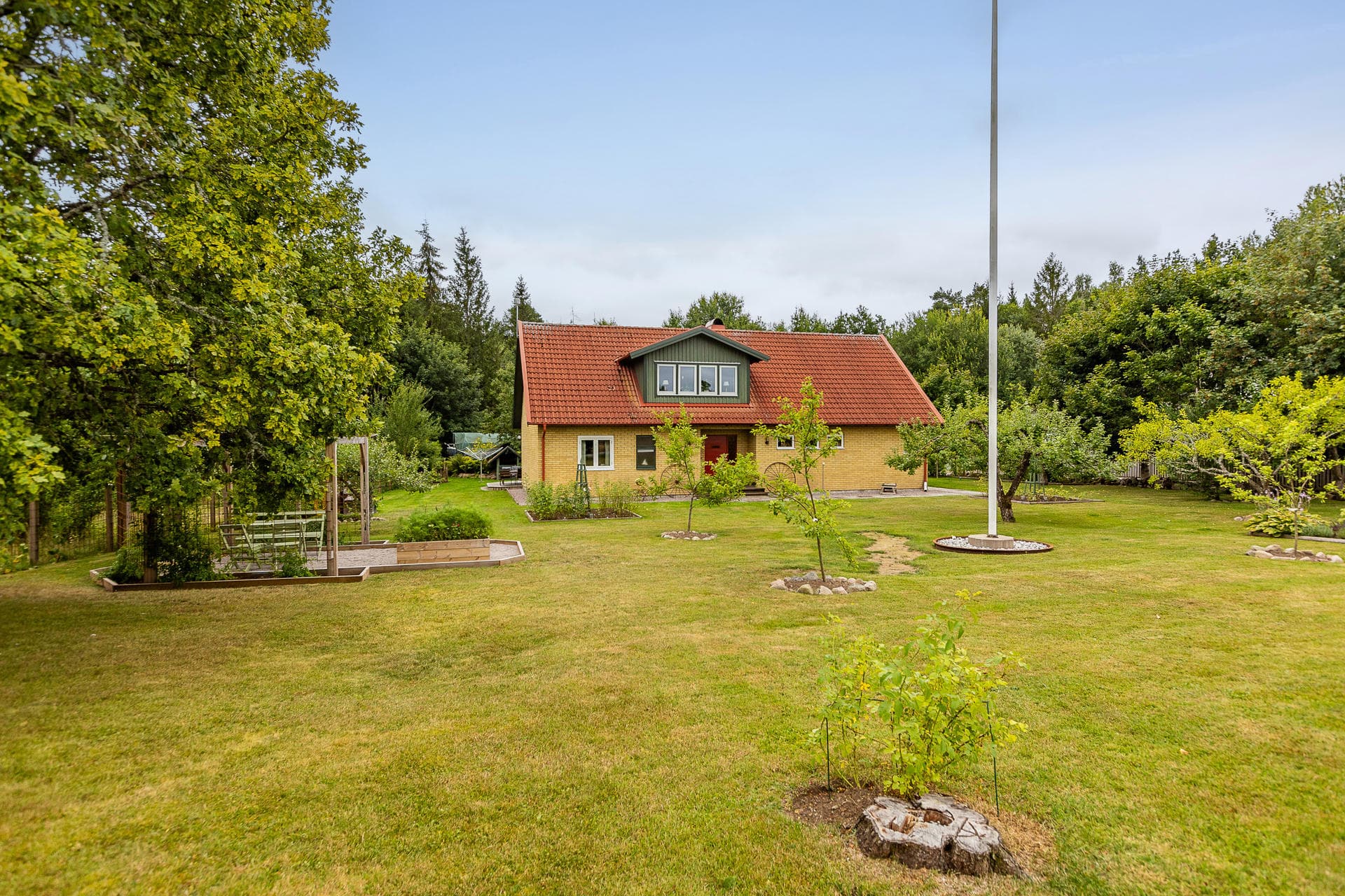 Torpa Villa björka
