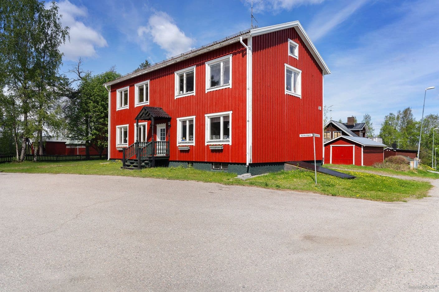 Folketshusvägen 10