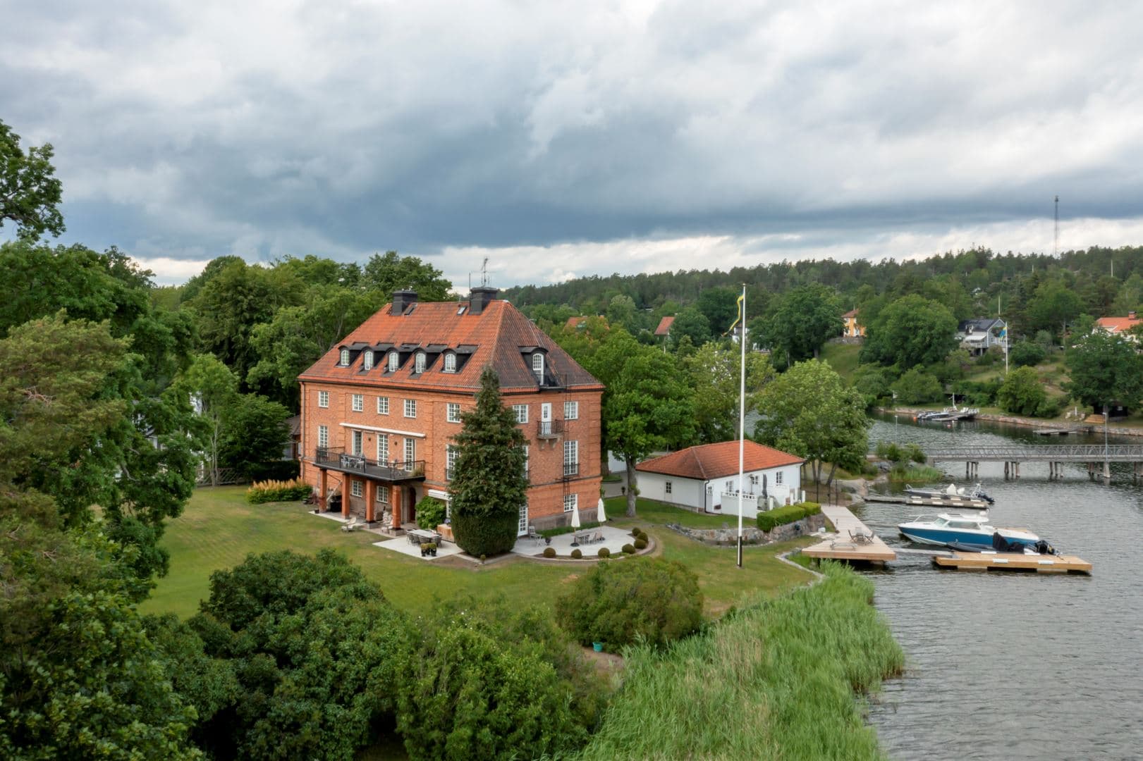 Sjövägen 1