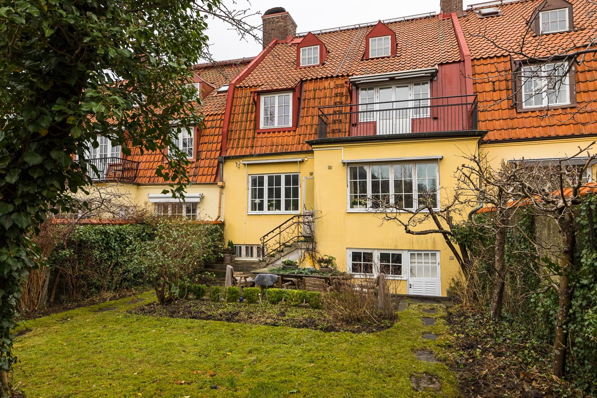 Änggårdsplatsen 6