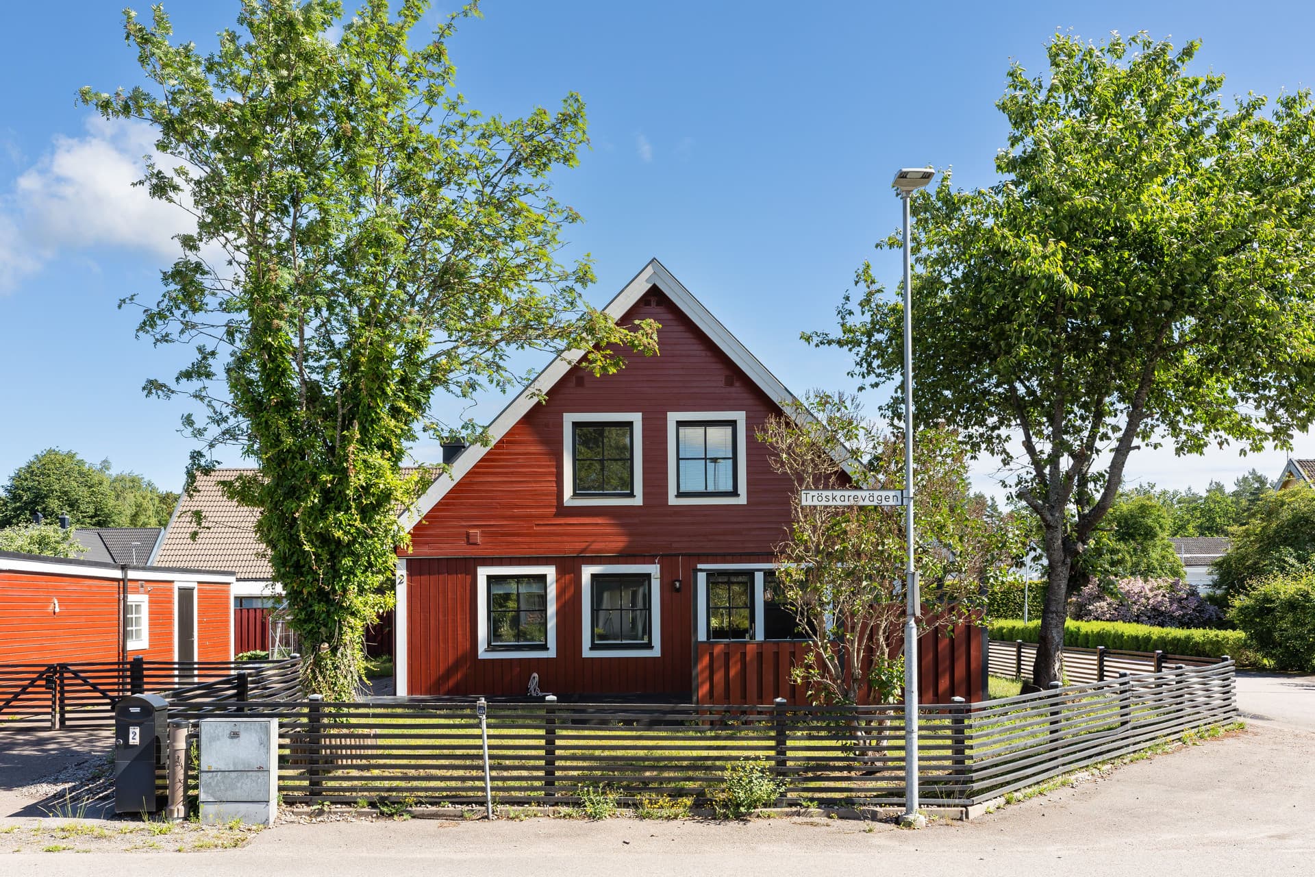 Tröskarevägen 2