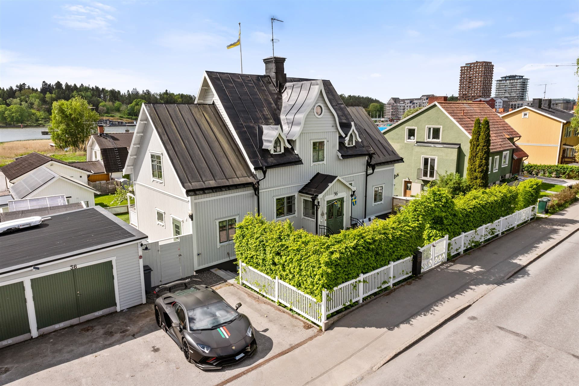 Vegagatan 36